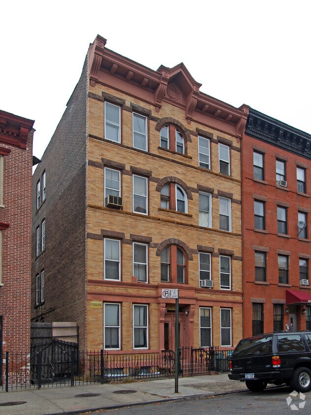 Foto del edificio - 345 Saint Marks Ave