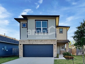 Building Photo - 425 Pebble Bend