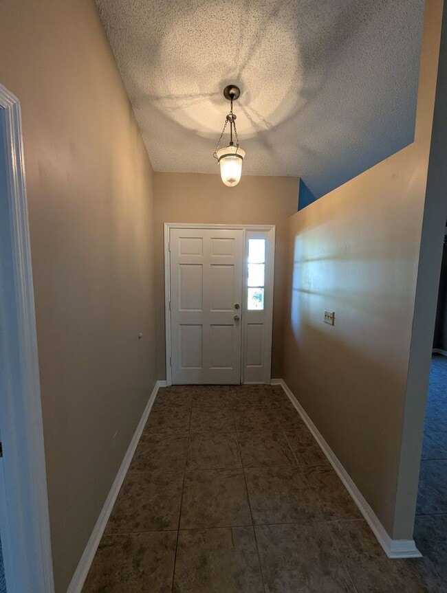 Building Photo - Charming 3 bed, 2 bath St. Augustine Shore...