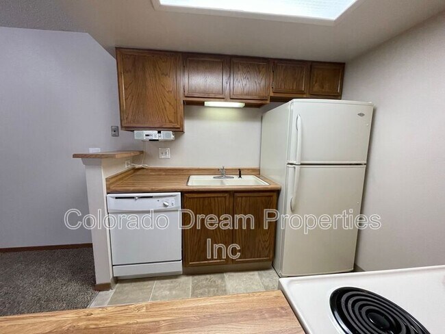 Building Photo - 18301 East Kepner Pl