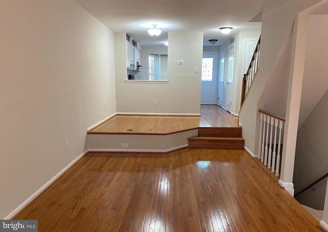 Foto del edificio - 11198 Silentwood Ln