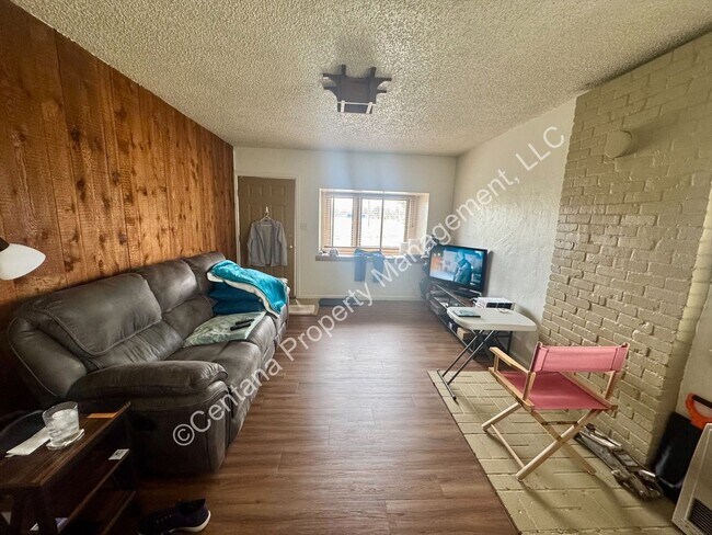 Foto del edificio - 515-517 25th St N