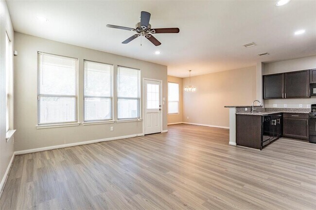 Foto del edificio - 17014 Wilthorne Gardens Ct