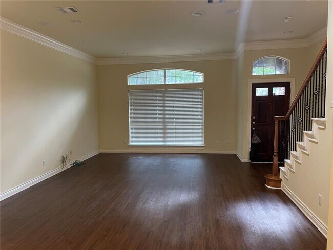 Building Photo - 9041 Creekstone Lake Dr