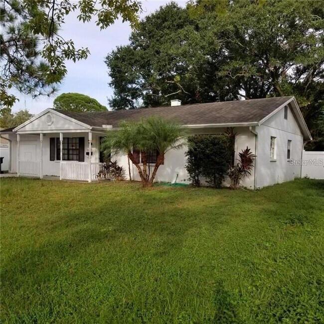 Foto del edificio - 6717 Mornay Cir