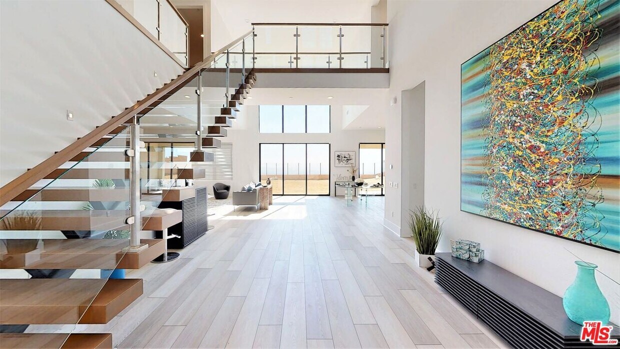 Foto principal - 20254 Willoughby Ln
