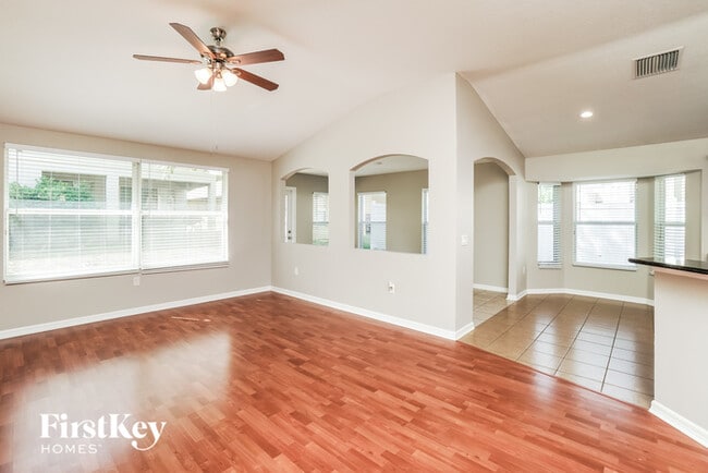 Building Photo - 18416 Cypress Bay Pkwy