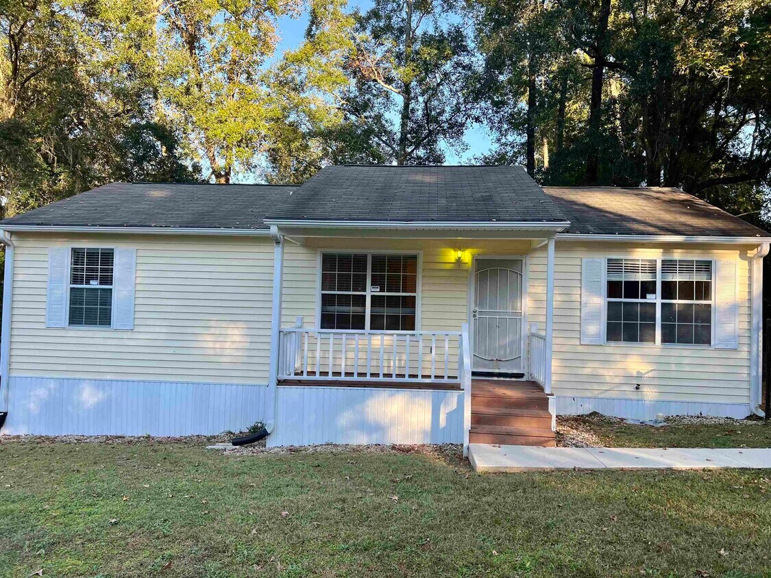 Foto principal - 2925 Pontiac Dr