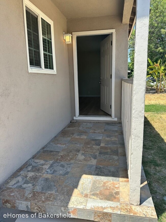 Foto del edificio - 3 br, 1 bath House - 2713 Karen Pl