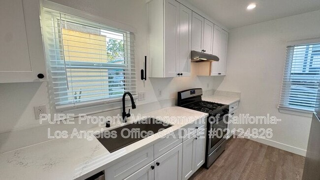 Building Photo - 54 Ximeno Ave