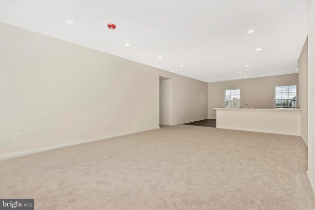 Building Photo - 3477 John Simmons St