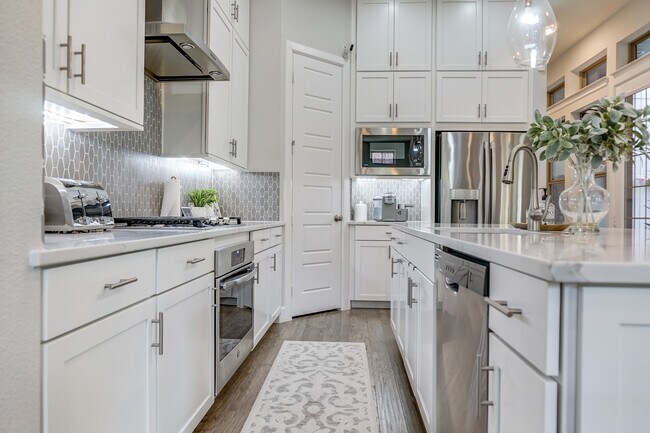 Building Photo - 5161 Artemesia Ln