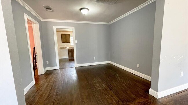 Foto del edificio - 2243 Lovedale Ave