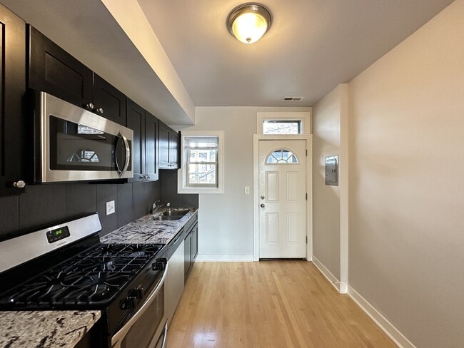 Building Photo - 2402 W Bryn Mawr Ave