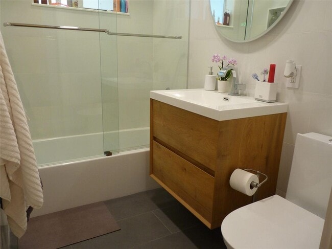 Building Photo - 1433 SE 5th Ct