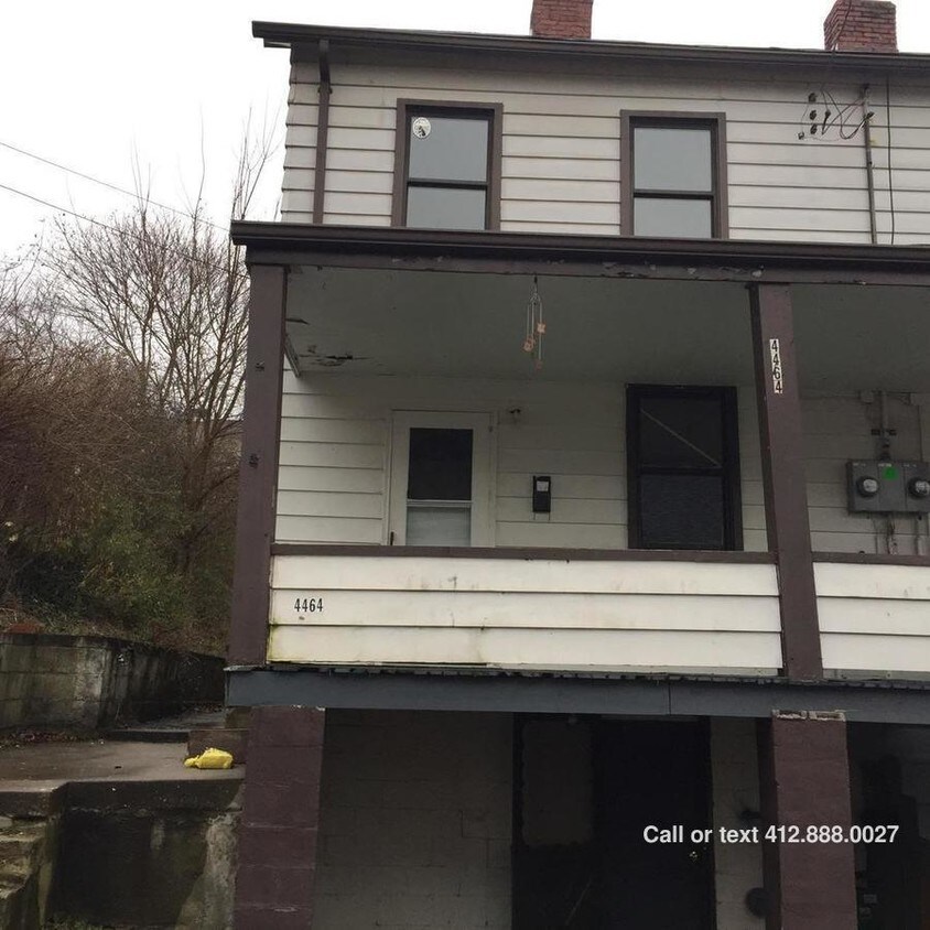 Primary Photo - 4464 3rd St