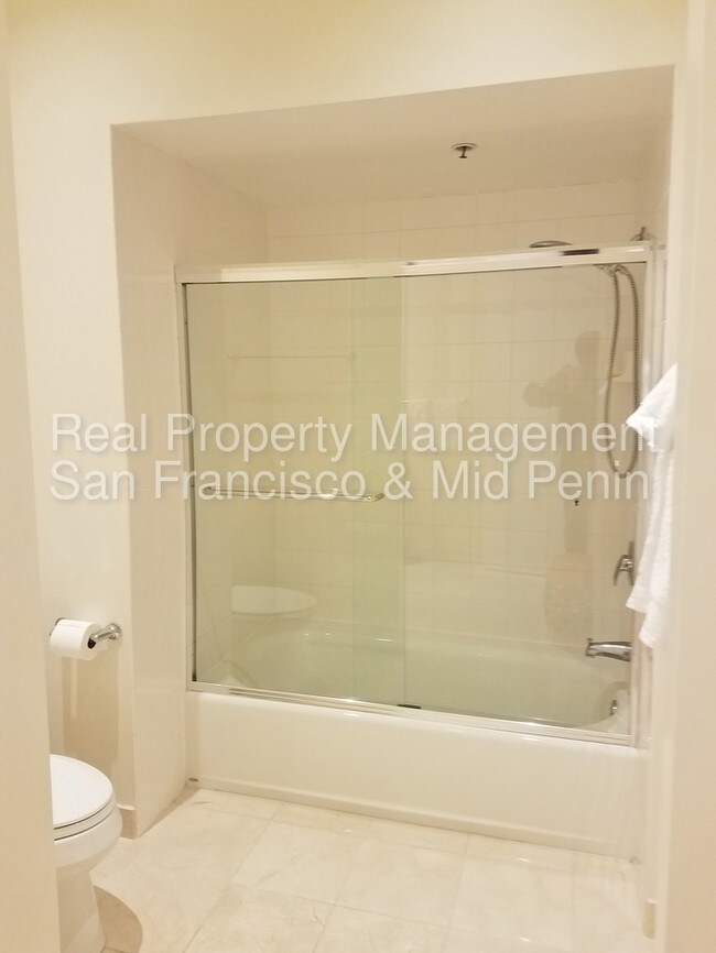 Building Photo - 1 Mandalay Pl