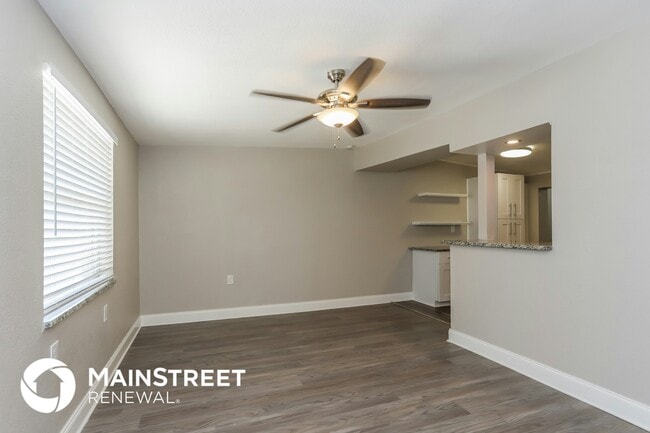 Foto del edificio - 1960 Cecil St