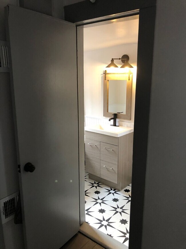 Foto del edificio - 953 Osage Ave