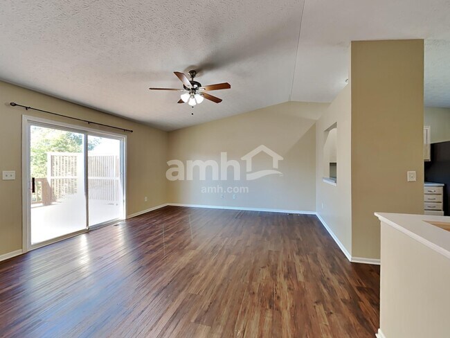 Building Photo - 2175 Maribeth Pl