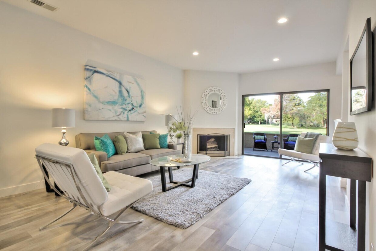 Foto principal - 2433 Golf Links Cir