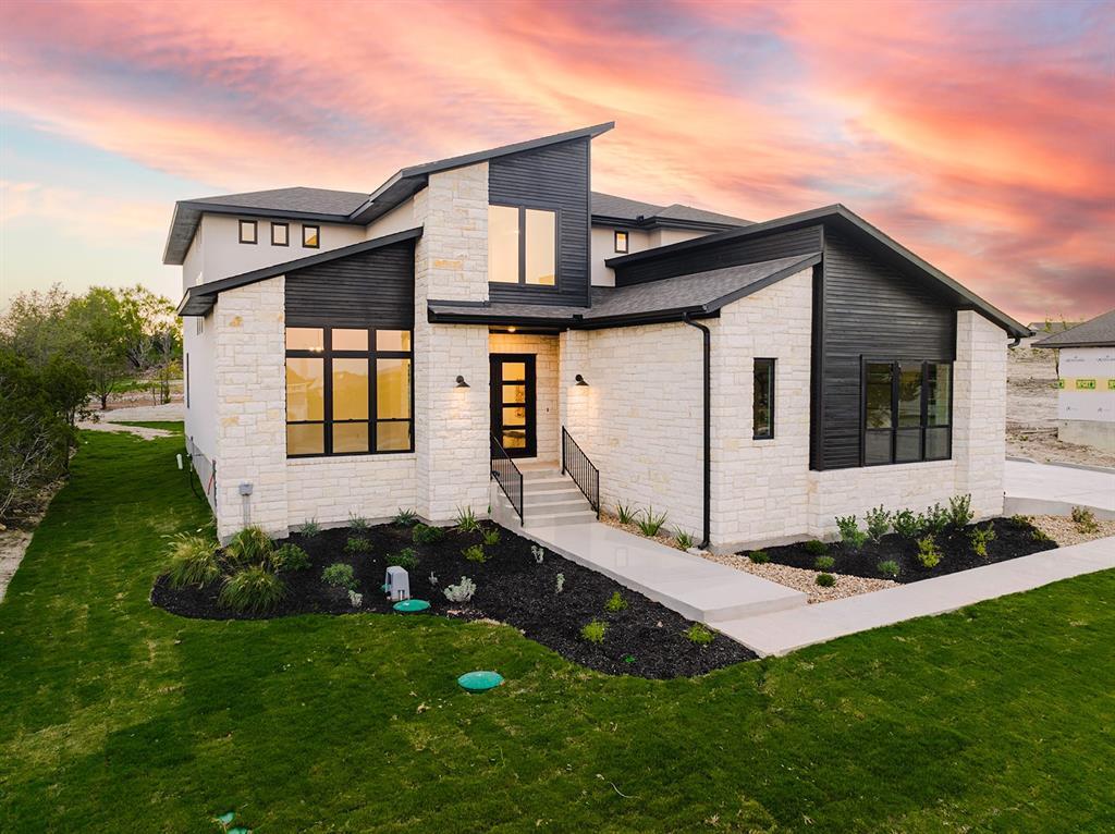 Foto principal - 248 Wellborn Rd