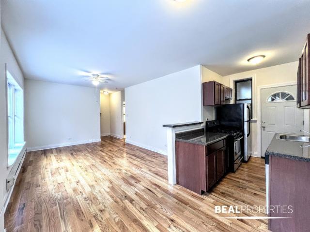 Foto del edificio - 1 bedroom in CHICAGO IL 60613