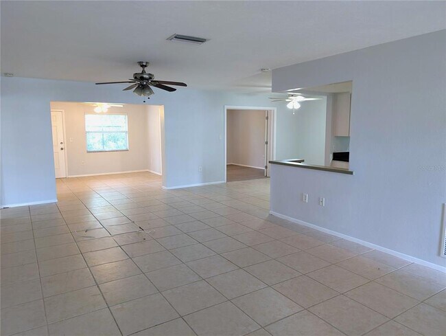 Foto del edificio - 7288 W Country Club Dr N