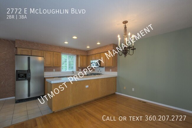 Foto del edificio - Spacious CONDO FOR RENT with a VIEW!