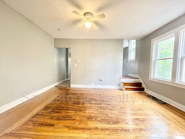 Foto del edificio - 1804 E 33rd St