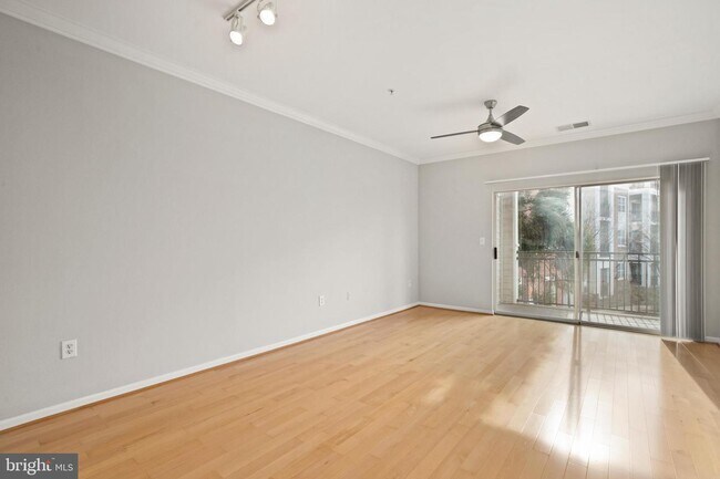 Building Photo - 12900 Centre Park Cir