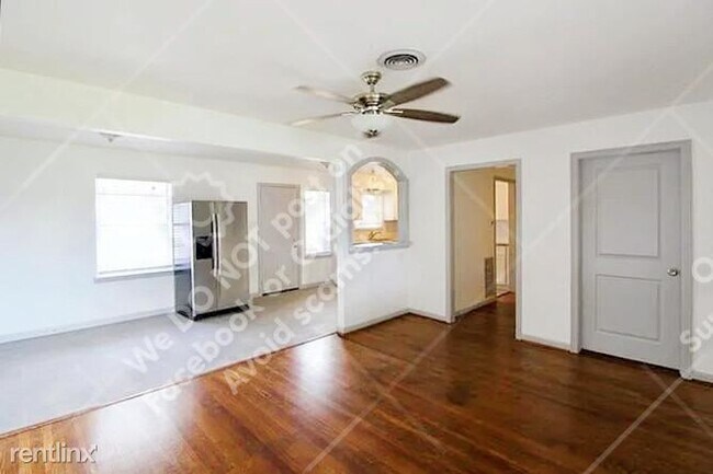 Foto del edificio - 4 br, 2 bath House - 627 Glenburnie Dr