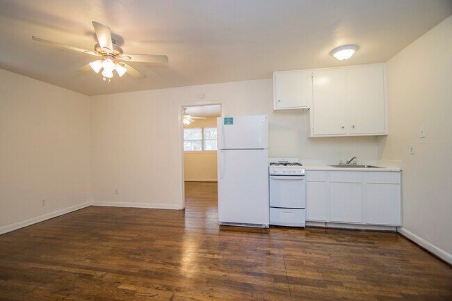 Foto del edificio - 4207 Mt Vernon St