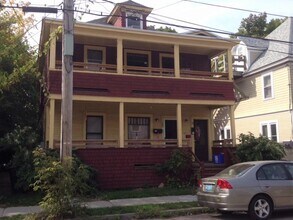 Building Photo - 31 Isham St