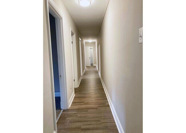 Foto del edificio - 3300 Jefferson Ave