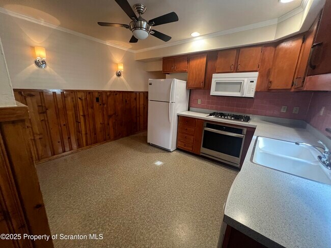 Foto del edificio - 956 Meade Ave