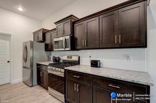 Building Photo - 3 br, 2 bath House - 6012 NW Grant St