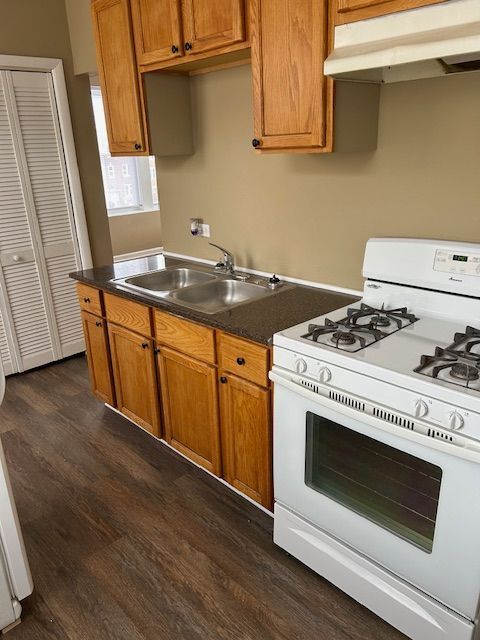 Foto del edificio - 701 W Garfield Blvd