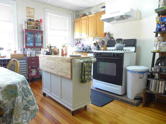 Foto del edificio - 58 E Springfield St