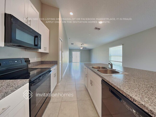 Foto del edificio - 7112 Paradise Island Ct
