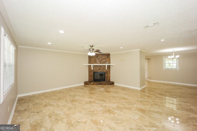 Building Photo - 9342 Windward Ct