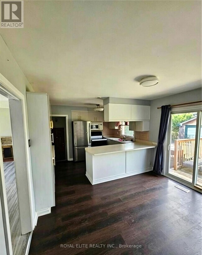Building Photo - 385 Beachwood Ave