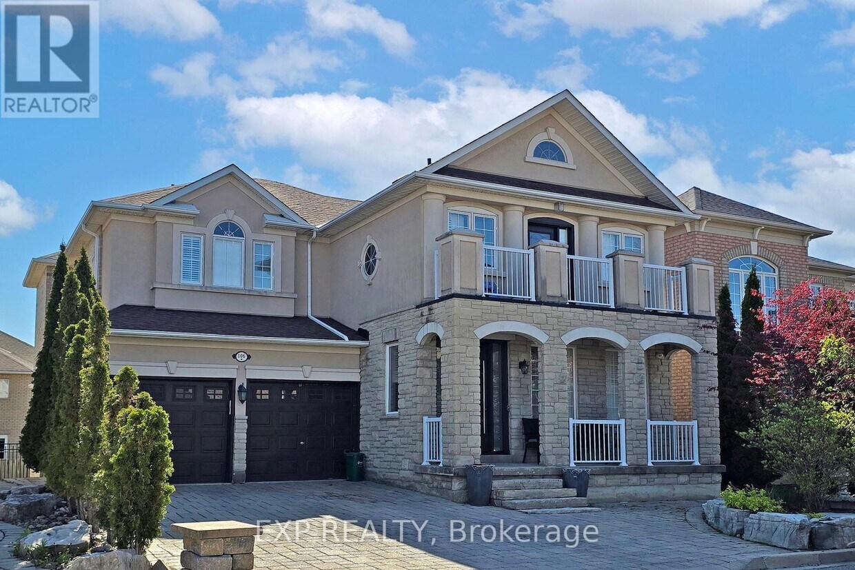 Primary Photo - 106 Royview Crescent