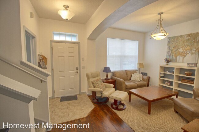 Building Photo - 3 br, 2.5 bath House - 1610 J Lawson Blvd