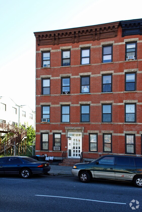 Foto del edificio - 143 4th Ave