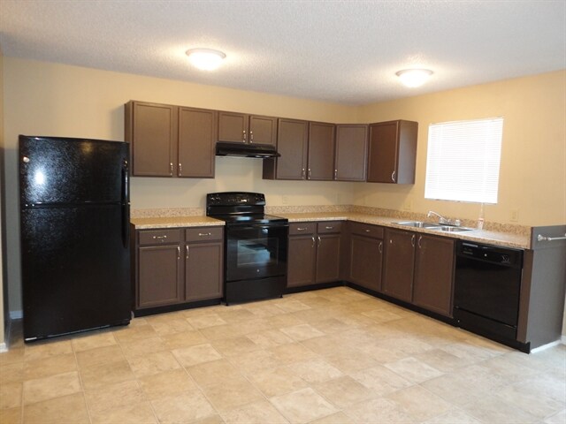 Foto del edificio - 8612 Bluff Point Way