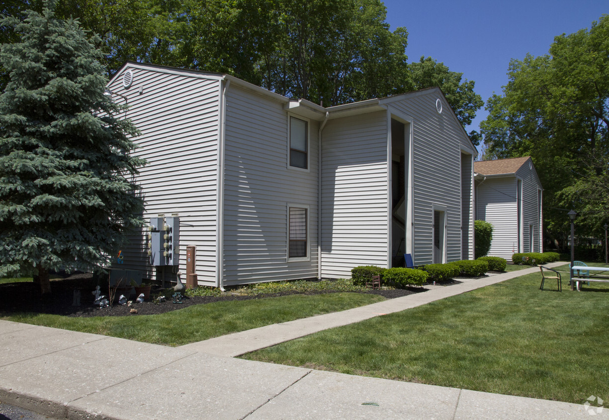 Foto del edificio - Devonshire West Apts