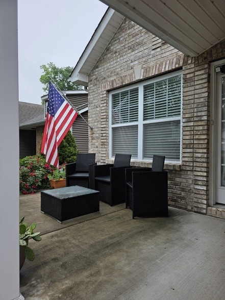 Foto del edificio - 172 Porters Bluff Rd