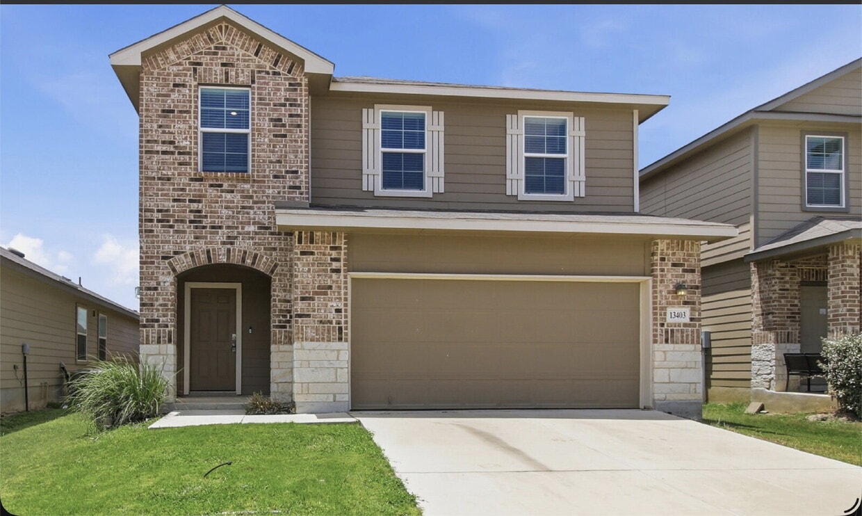 Photo - "Spacious 4-Bedroom Retreat with Granite Elegance at 13403 Winemaker Dr, San Antonio!"