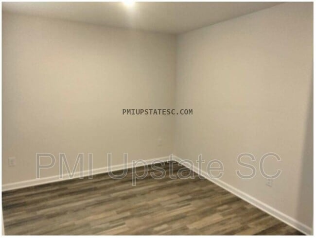 Building Photo - 617 Tacoma Trl